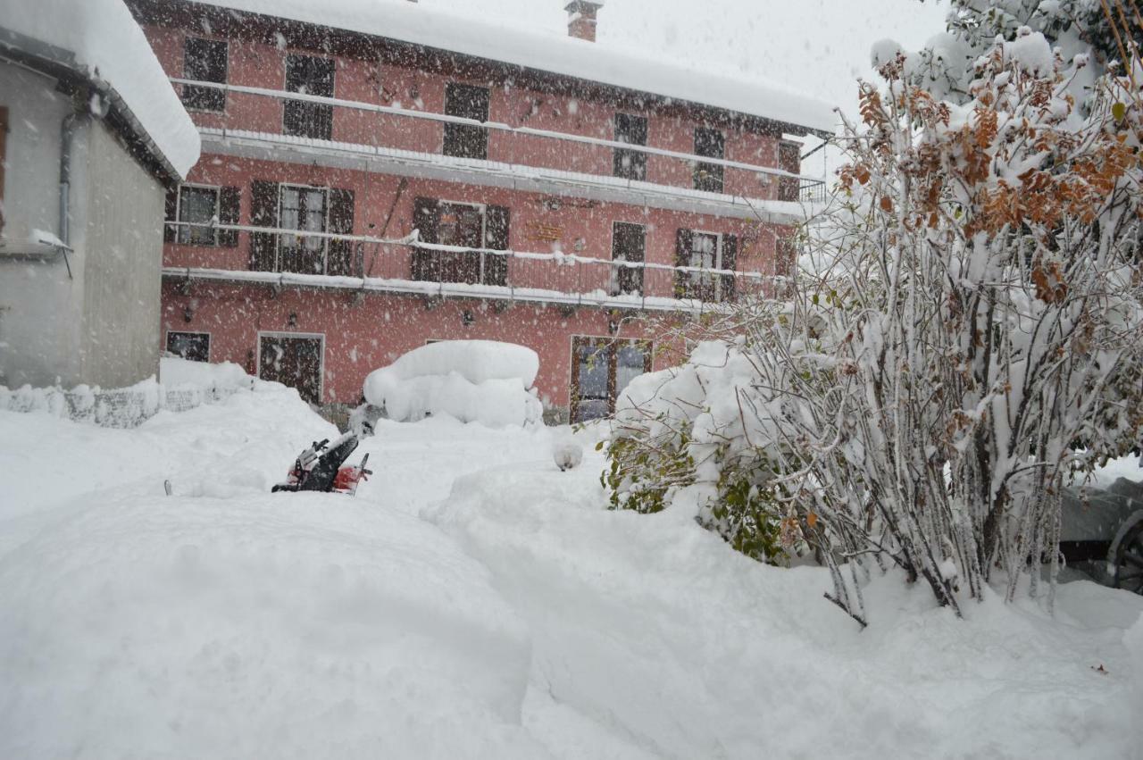 Bed and Breakfast La Slitta Roure Turin Exterior foto